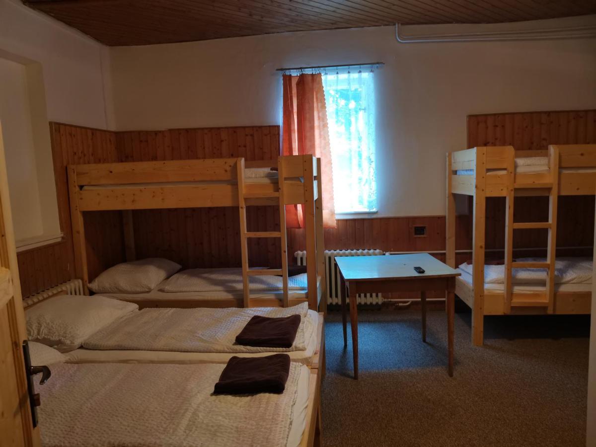 Penzion U Hrocha Lucany nad Nisou Экстерьер фото